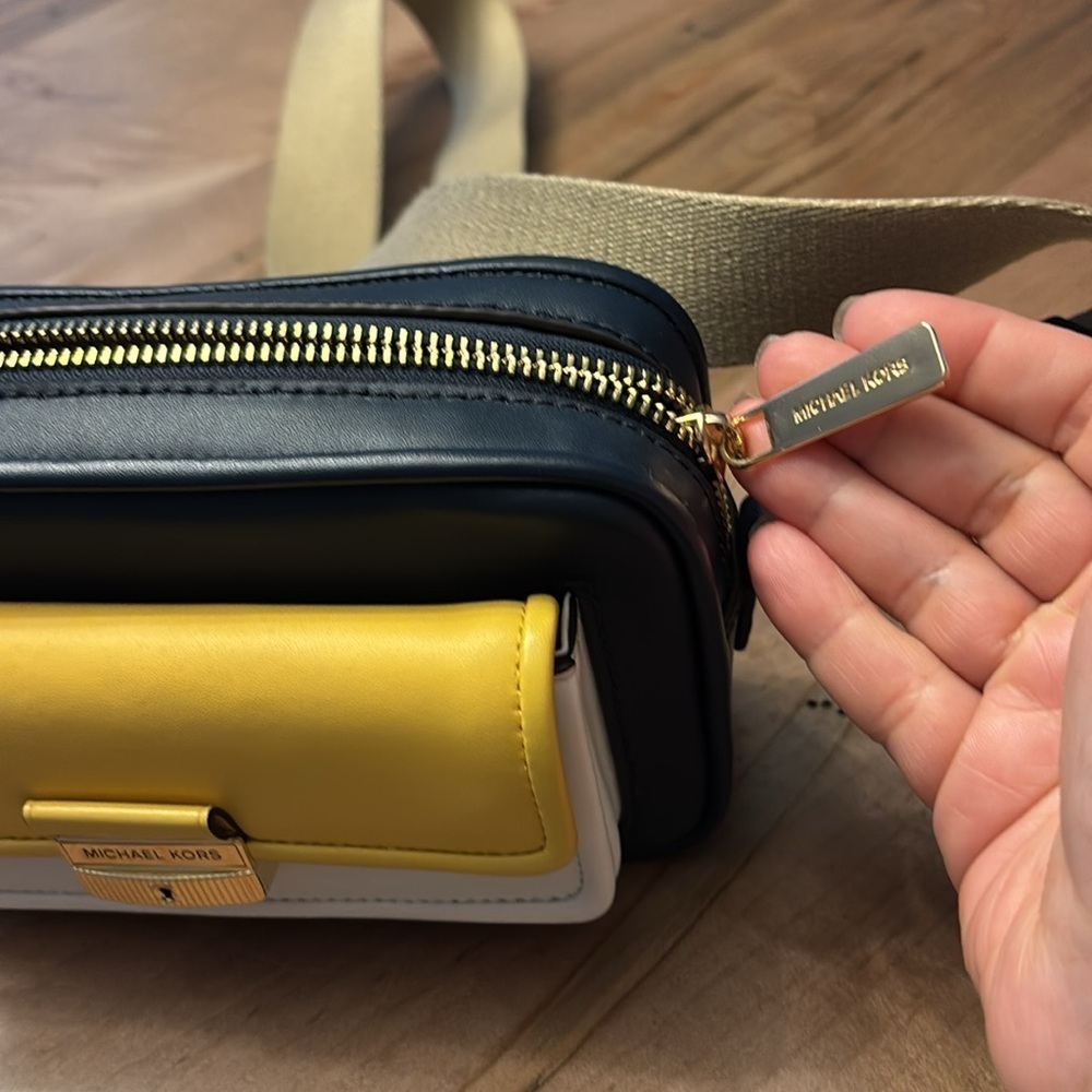 Michael Kors Bradshaw crossbody bag in Yellow, blue and white - Picture 6 of 9